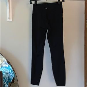 Athleta black capris leggings